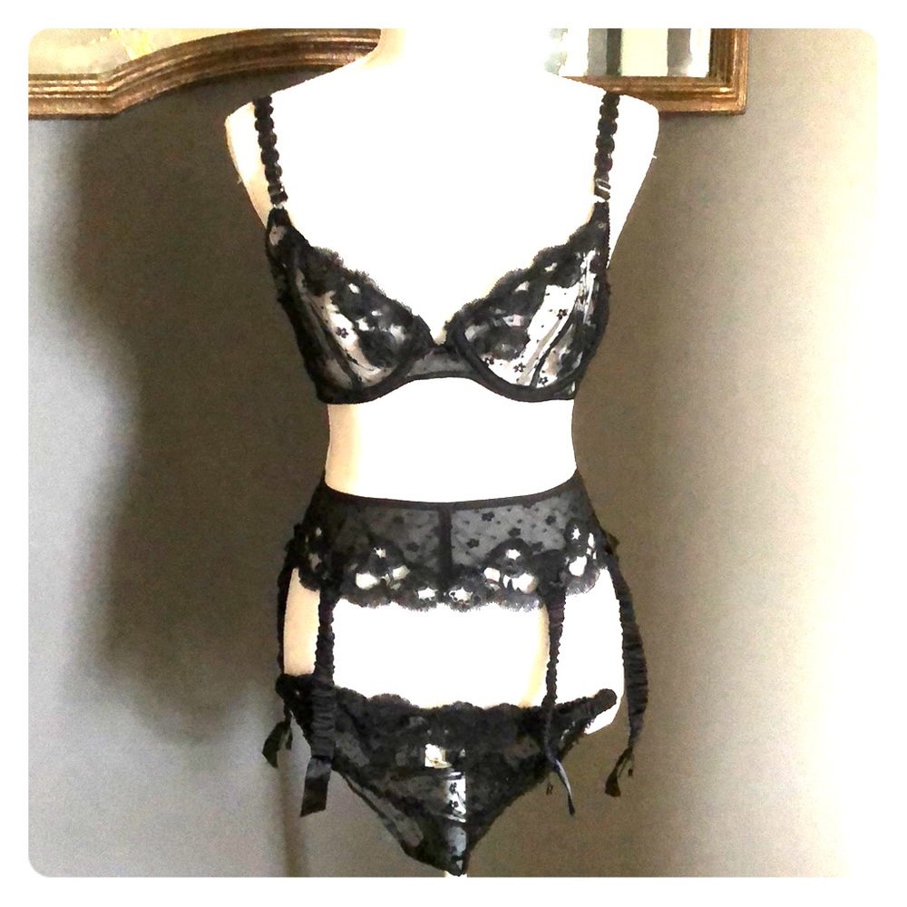 Vintage lace bra garter belt bikini set